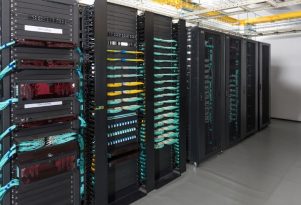 آرایش رک اتاق سرور,آرایش رک سرور,آرایش رک و استاندارد سازی اتاق سرور